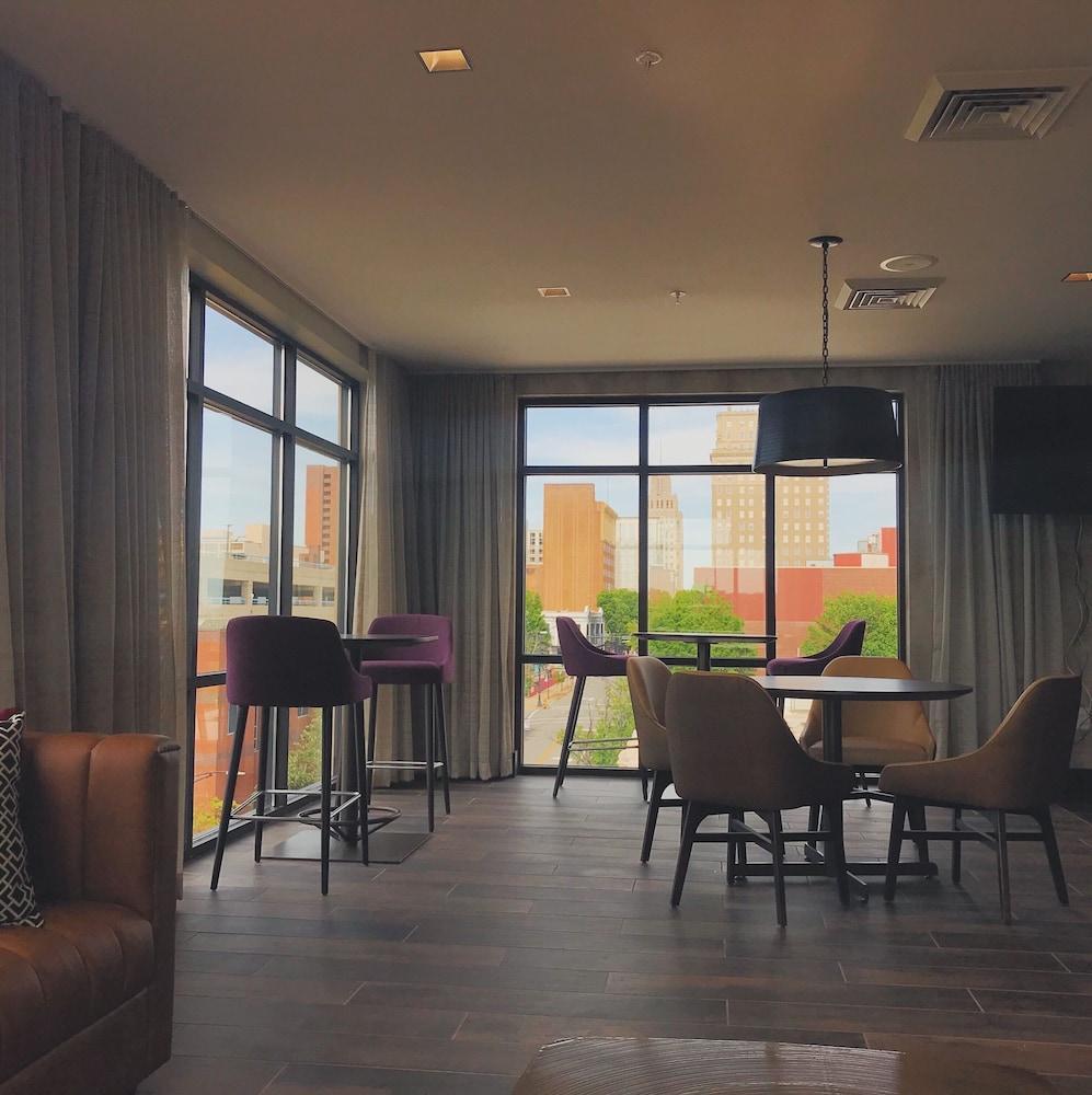 Hotel Courtyard Winston-Salem Downtown Esterno foto